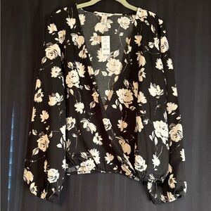 White House Black Market top